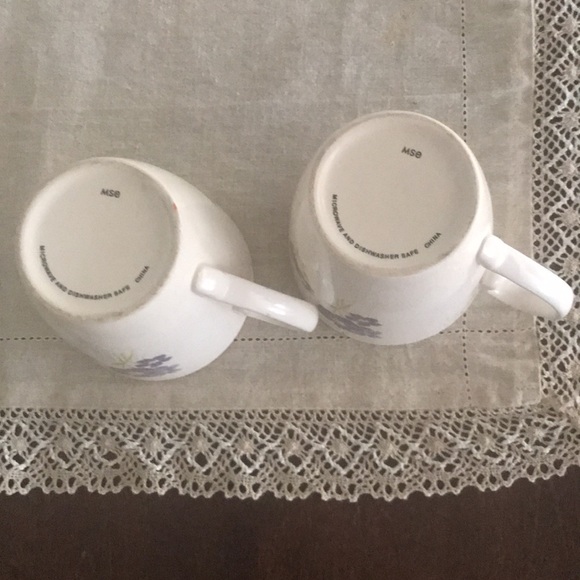 Set of 2 Martha Stewart Mugs - Picture 6 of 11